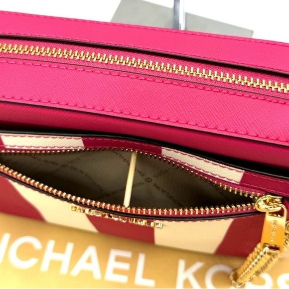 Michael Kors Large EW Crossbody Bag & MD Bifold Zip Chain Wallet Pink - Picture 9 of 14